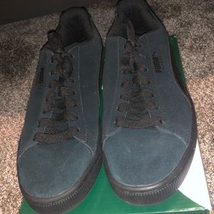 Puma suede size 8 men
